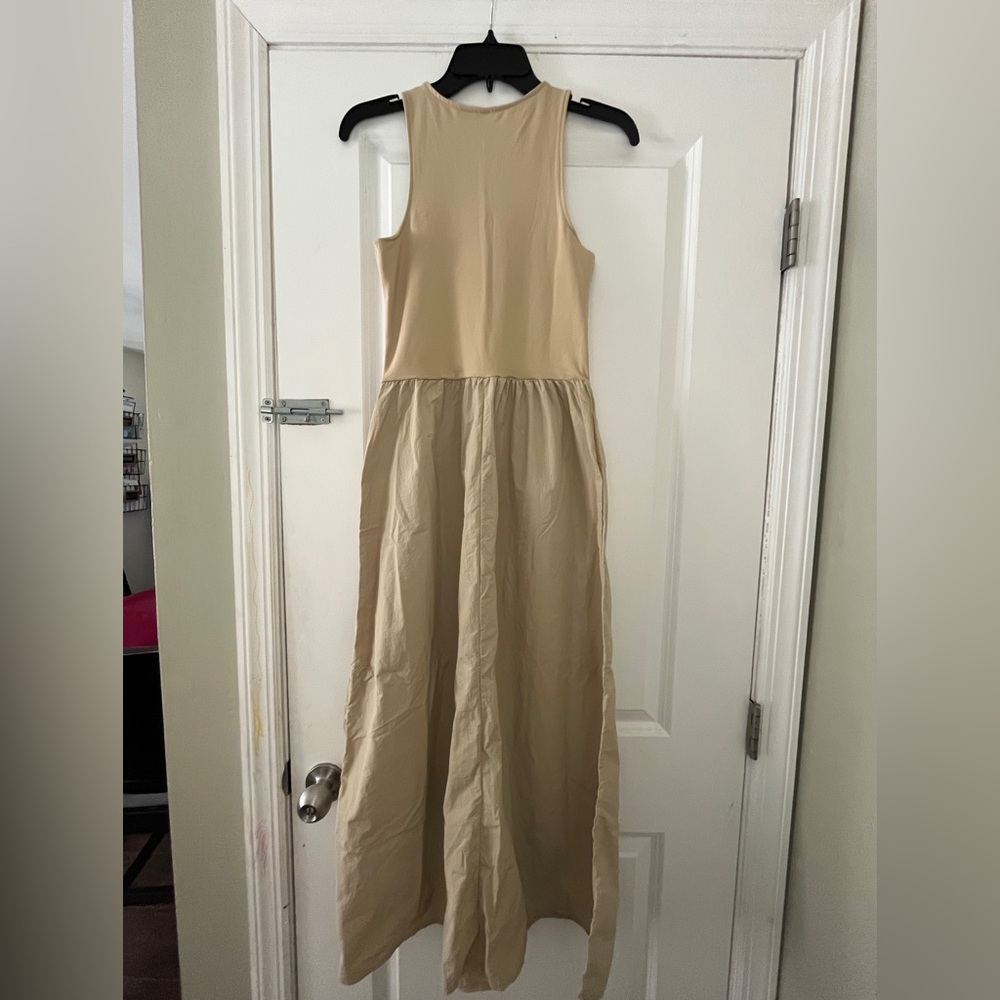 H&M Beige Sleeveless Maxi Dress
